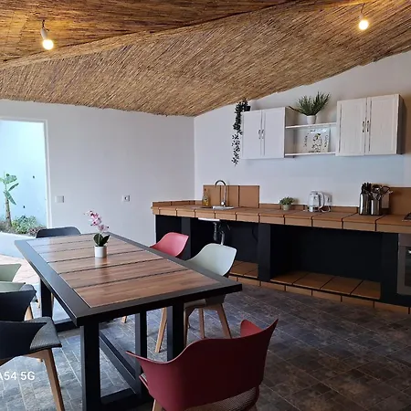 Figueira's House By The Atlantic