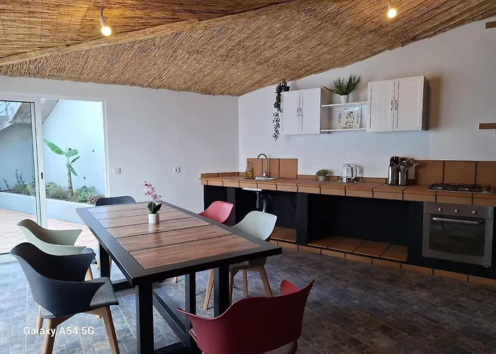 Figueira's House By The Atlantic